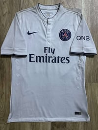 ملابس • القطعة • توصيل متوفر