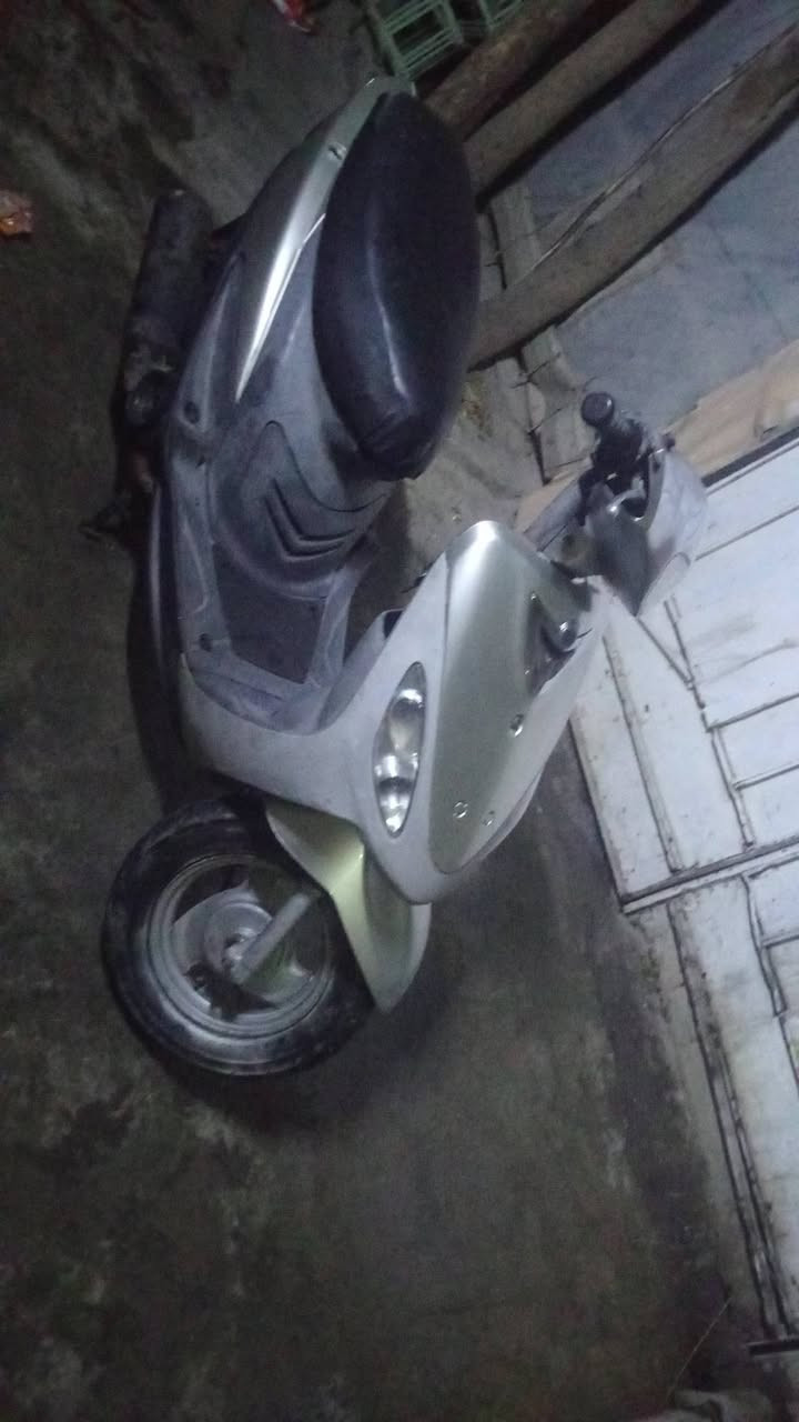 للبيع دراجة ماكس منغولي 
نقصهة فقط سبايرد واير قفل جنطة واشاير طافية اما الباقي كلة نضيف نكرة سلف تجفيت جديد سعرهة 300مكاني مدينة الصدر قطاع75 
*********** متواجد فيس واتساب او اتصال
