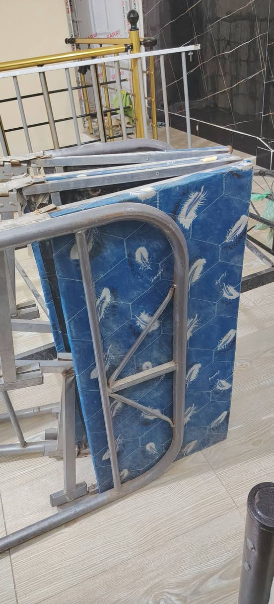 جرابي حديد عدد 4للبيع  حجي حسن 2
هاتف ***********حسوني
