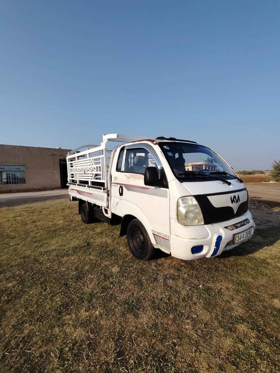 السلام عليكم. كيا 2009 مكفوله 
رقم بصره انكليزي بسمي تحويل مباشر السنويه ل2030
السعر 74وبيه مجال.العنوان الناصريه. الغراف
***********__***********-واتساب
