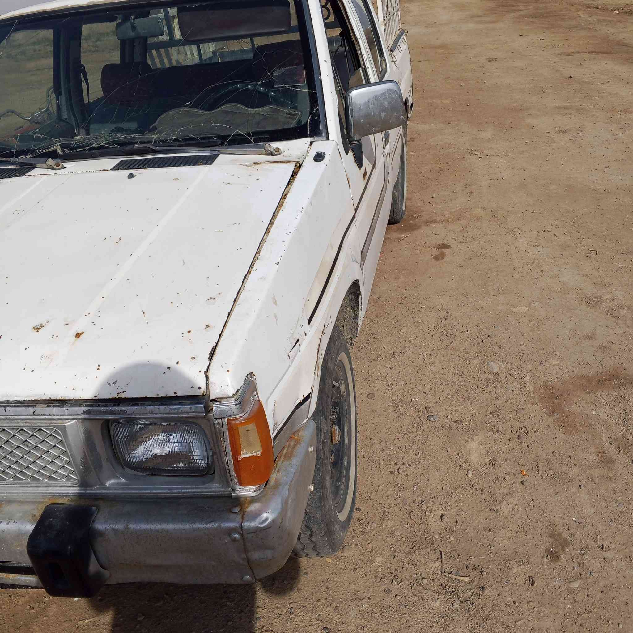 سياره للبيع موديل88 محرك مكفول كير مكفول سنويه ما نافذه ل 28 رقم *********** سعر 27وبيه مجال
