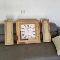 ساعة جدارية • ما مستعملة • مناسبة استقبال