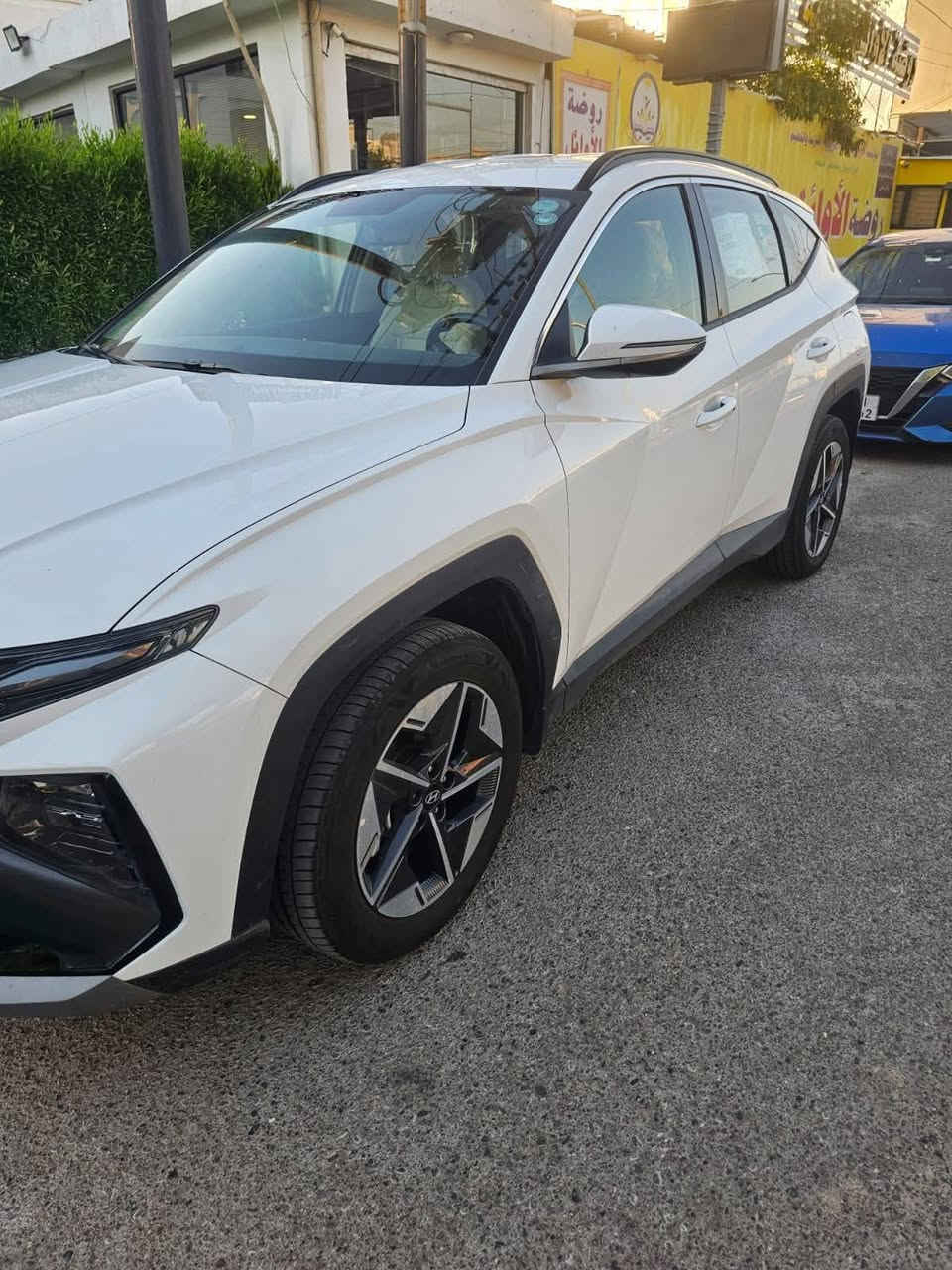 🚘✨ للبيع – هيونداي توسان خليجي 2025  

📍 المواصفات:  
✅ فرصة مميزة لامتلاك سيارة شبه وكالة  
🛡️ ماشية فقط 2000 كيلومتر – مشمولة بضمان الوكالة 5 سنوات  
⚪ لون أبيض – رقم مميز  
🚙 سيارة جديدة بالكامل – مواصفات عالية  
📦 جاهزة للتسليم مباشرة  

💵 السعر: 219 وبي مجال  
📞 للاستفسار: ***********  

#هيونداي #توسان #توسان_2025 #سيارات_العراق
