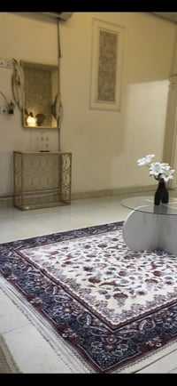 كون سول وميز تلفيزيون  بـ ١٠٠ وبيهن مجال مستعجله مكاني بغداد الحريه هـ...