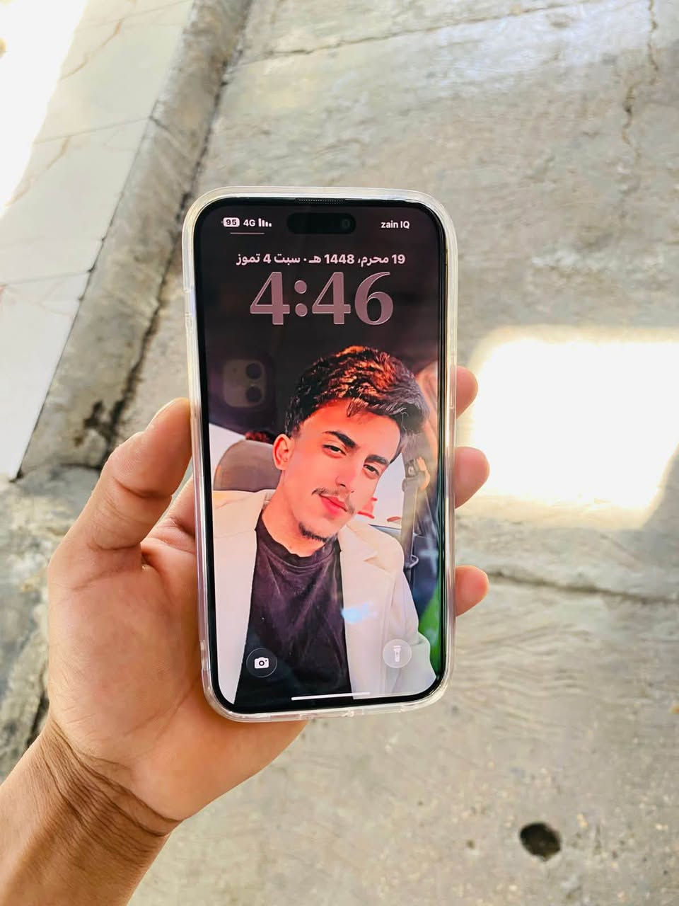 سلام. عليكم. 

ايفون. 14. برو ماكس. 

ذاكره. 256. 

بطاريه. 100. 

نموذج. M. AAA. شرق اوسط. عربي. 

نضافته فول. 

الضرر. مستبدل. فقط بطاريه. 

للبيع او مراوس. 

السعر. 700. الف. وبي مجال. حك جيتك. فقط. 

عنواني. فلوجه. شارع الاطباء. 

للاستفسار. ***********

