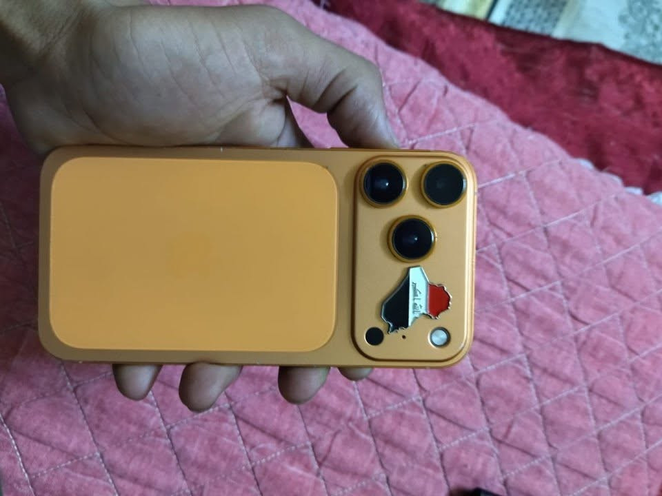 🔥 للبيع iPhone XR محوّر إلى شكل iPhone 17 Pro 🔥
🟠 اللون: برتقالي مميز

✅ الجهاز شغال من الألف إلى الياء بدون أي مشاكل بالاستخدام.

🔋 الملاحظة الوحيدة: البطارية مبدلة.

❌ الفيس آيدي متوقف.

✅ فلاش التحويرة شغال.
مراوس وبيع 🔴🔴🔴🔴🔴🔴🔴🔴🔴🔴
الجهاز مرتب ويستحق المعاينة، والجاد يتواصل خاص للاستفسار والسعر.

جماعة الـ100 اعبروا المنشور، الله يرزق الجميع. ❤️ ***********

