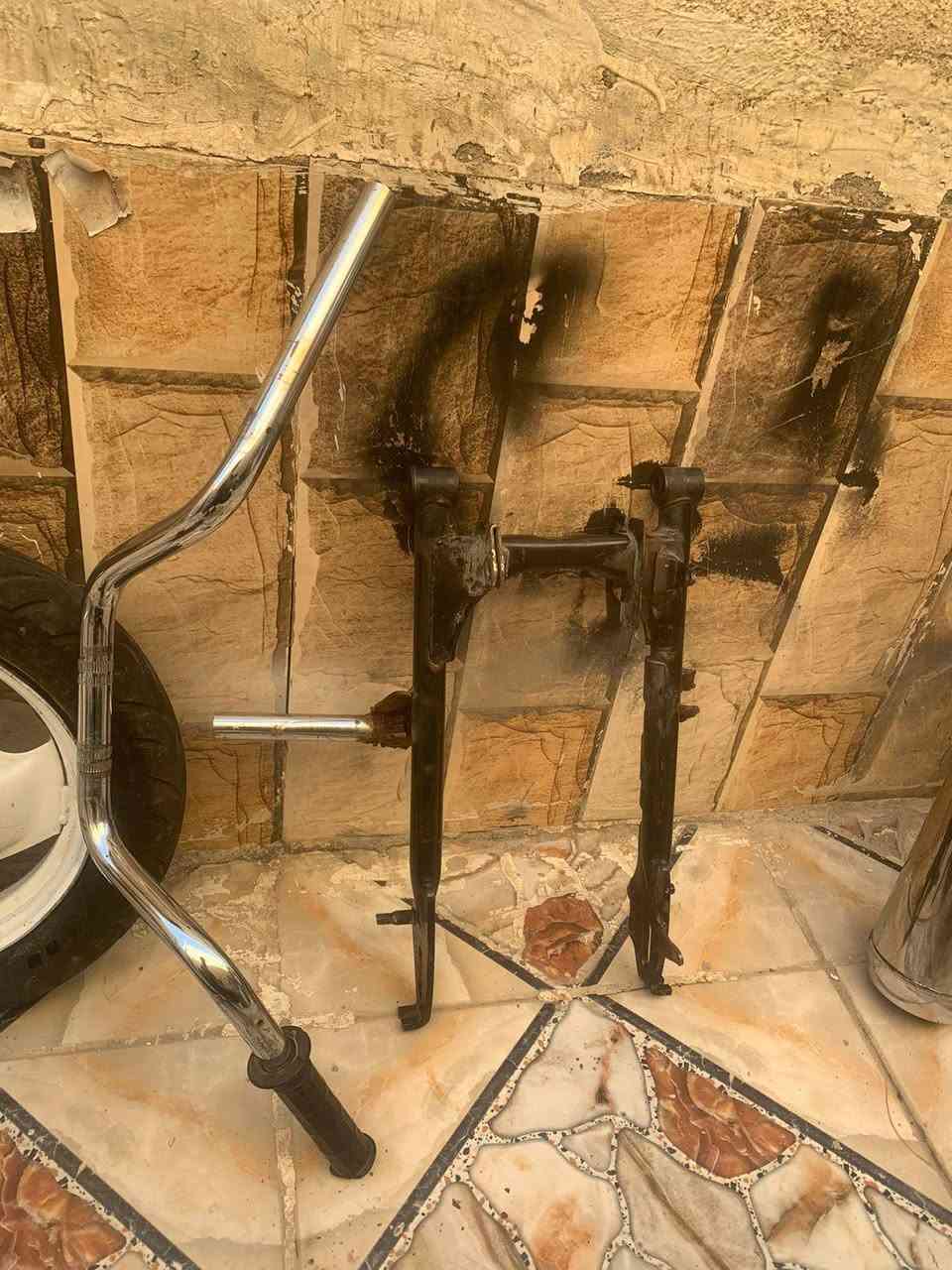 سلام عليكم غراض نامه لبيع كزوز ابو نجمه صوته حلو و كشن جديد نضيف كلش و عربانه وتانكي وسكان ل يريدهن بخدمته مكاني ناصريه مركز ***********
