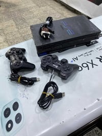 بلاي 2 • عاطل • يدين شغالين