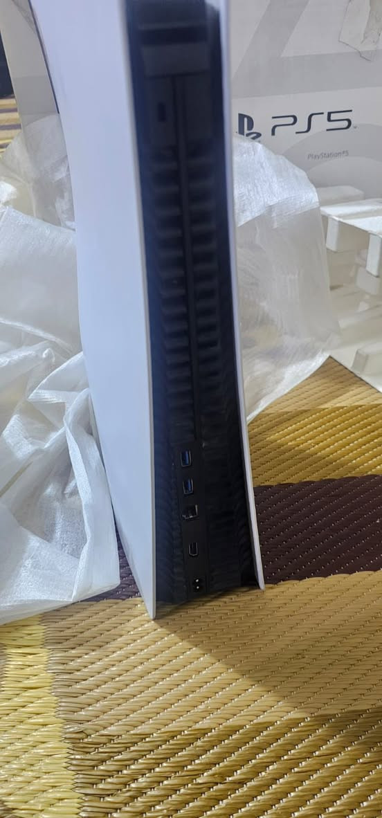 بلي5 فات ذاكرة 825 غراضة اصلية كاملة ما مفتوح ولا مصلح يجي ويا يدة وكيبلات وكارتونة
جهاز اوربي محدث اخر تحديث نظامه 12.40
السعر 550 ألف


**إذا كنت صاحب هذا الإعلان وتريد حذفه لأي سبب، رجاءا أرسل رسالة إلى الدعم الفني**