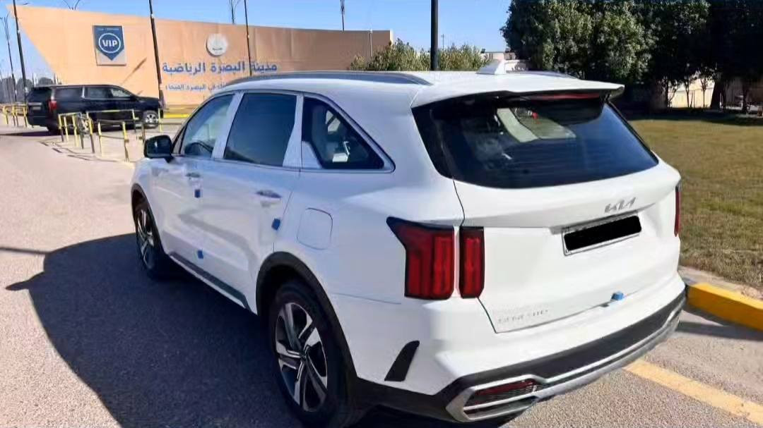 كيا سورنتو 2023 خليجي
 رقم اربيل فول مواصفات ماعدا السقف 
كفاله عامه ماشيه 60 الف
السعر295
  لتفاصيل اكثر في الصور المرفقه او الاتصال
هاتف *********** البصرة, العراق

