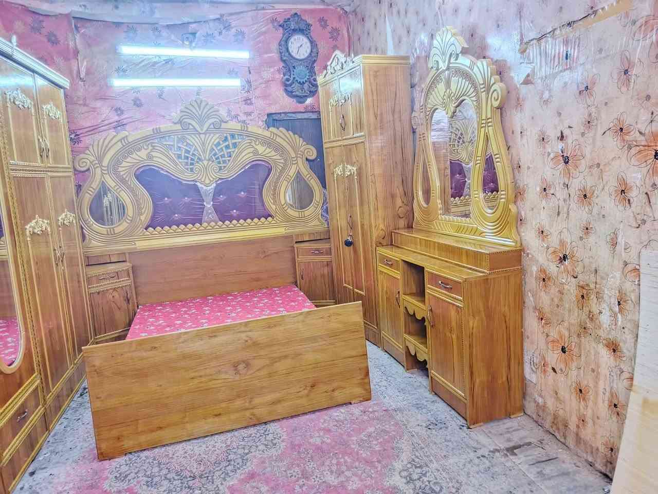 غرفه نوم صاج اصلي جديده ستعمال سبوع بسعر مناسب مستعجله عليهن ٤٠٠الف لتواصل الاتصال على الرقم ***********
