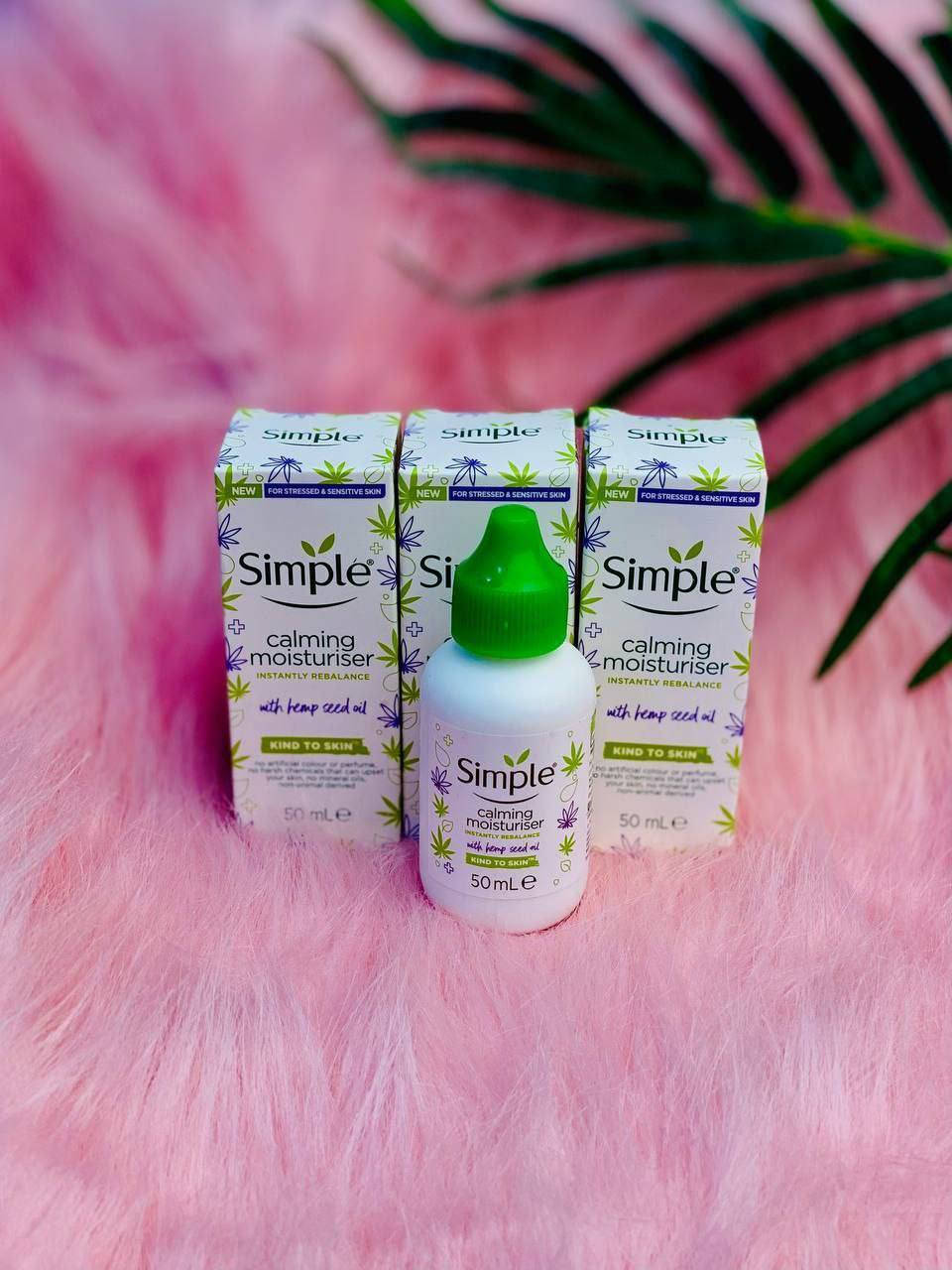 ✨ إذا بشرتج حساسة وتتأثر بسرعة، هذا المرطب راح يصير حبيبج اليومي 💚
كريم سمبل:
💧 ترطيب خفيف بدون ما يثقل عالبشرة
🌸 مناسب للبشرة الحساسة
🚫 خالي من العطور والمواد القاسية
🌿 يحتوي على فيتامين B5 + فيتامين E لدعم نعومة ونضارة البشرة

ملمسه خفيف وسريع الامتصاص، يخلي بشرتج مرتاحة وناعمة طول اليوم 😍
ينفع للنهار والليل وتكدرين تستخدمينه قبل المكياج همين 👌


**إذا كنت صاحب هذا الإعلان وتريد حذفه لأي سبب، رجاءا أرسل رسالة إلى الدعم الفني**