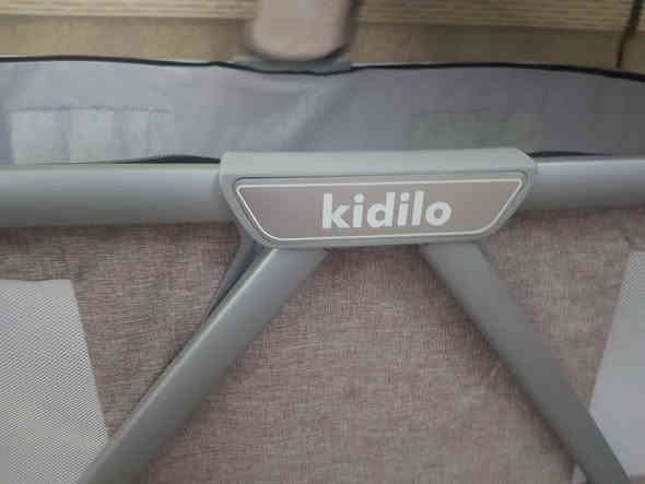 سرير طفل استعمال شهرين نظيف جدا السعر ٧٥ الف وبي مجال قليل للتواصل *********** أربيل
