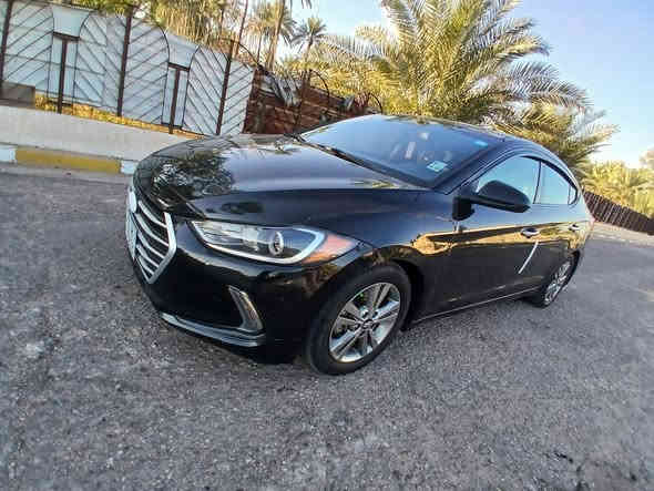 سلام عليكم النترا 2017  امريكي
مكينه 2000دوش 
ماشيه 97 
حادثها موضح بالصور  بدون دواخل كفاله من الدواخل السياره جاهزه مناقصها شي كير مكينه تبريد تخم تاير حداديه كلها جاهزه للاخير باسمي شخصيا  
كير ومكينه على وضع الشركه بلاد  ممفتوح بيها برغي  السياره اروح بيها للدوام وارجع جاهزه للاخير متذب عليها اي شي من ايدي 
عنوان شهداء البياع 
***********
السعر 117 مجال بسيط حك الجيه  مكلف بالنشر اتصال فقط اخوان بغداد
