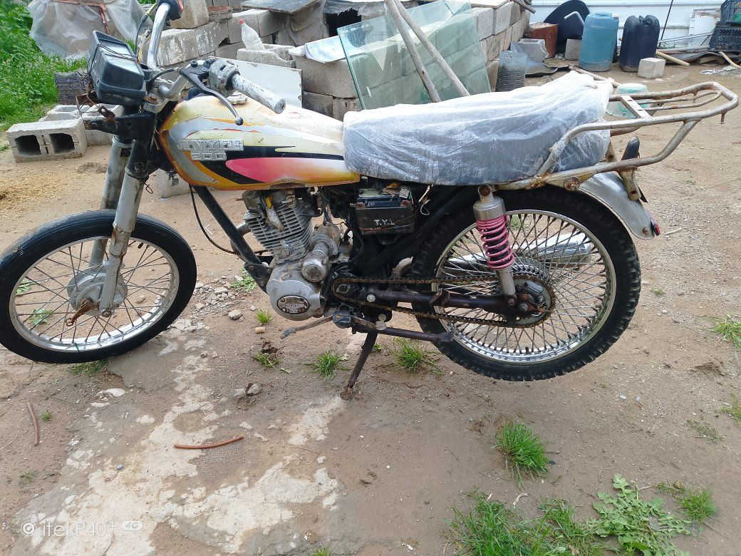 السلام عليكم ماطور البيع بس بي عيب الطبكه محرك مكسوره مبينه بصوره شغال ستفسار على رقم ***********
