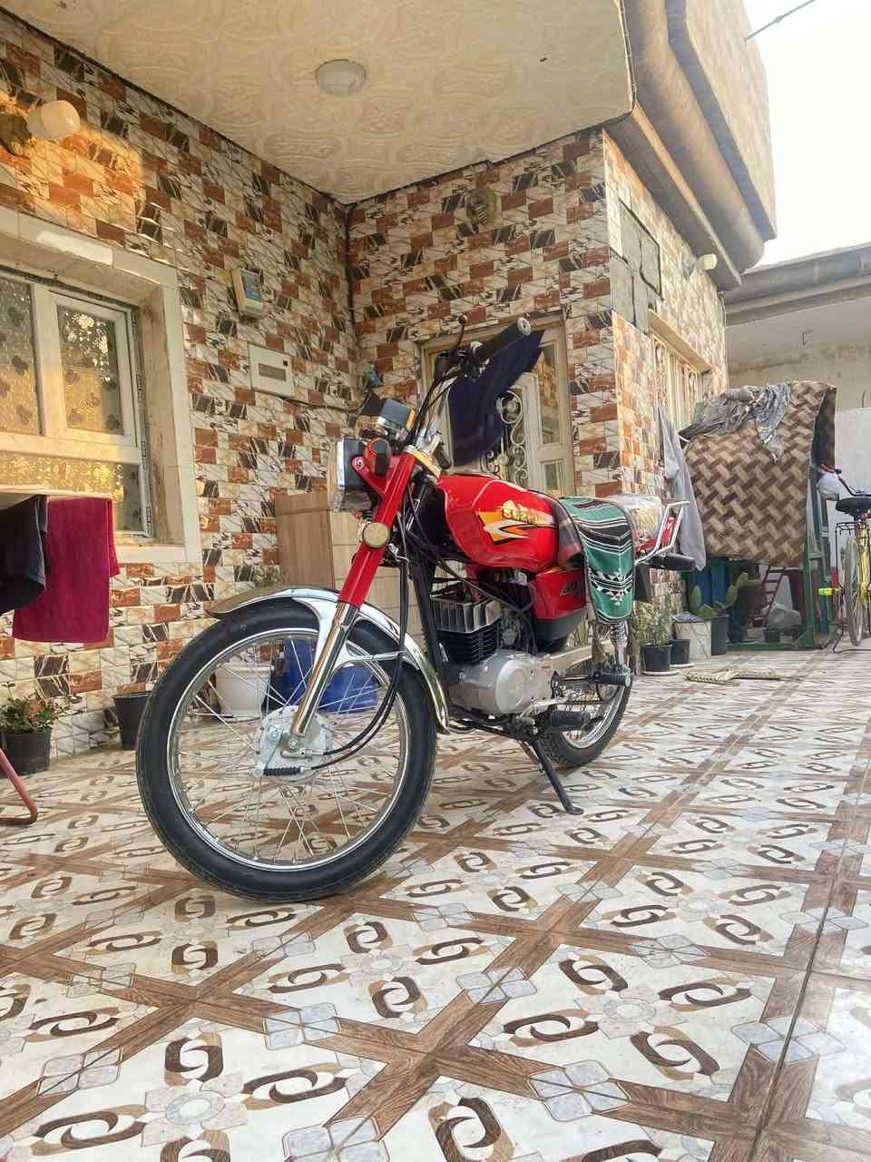 سوسوكي للبيع وللمراوس بدايون فقط الدراجه قبل سبوع طالعه من لمعرض أوراق سكنر مكاني حله ورديه اتصل *********** سعر اتصل وبيك خير ودلل  خاص ماارد
