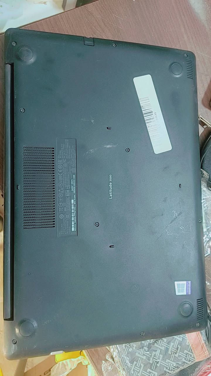 لابتوب دل سلم
حجم ١٦
جيل 7 حديث  
كور 3 شغال 
بس من يشتغل يطلعلي اعدادات وقت وبطارية ومالعرف شنو
 شغاله وشاحنتها جديدة 
. بدون هارد ورام  .. 
اريد اراوسه بهاردات m.2   لان عندي حاسبات بالبيت بدون هاردات m.2 ..


**إذا كنت صاحب هذا الإعلان وتريد حذفه لأي سبب، رجاءا أرسل رسالة إلى الدعم الفني**