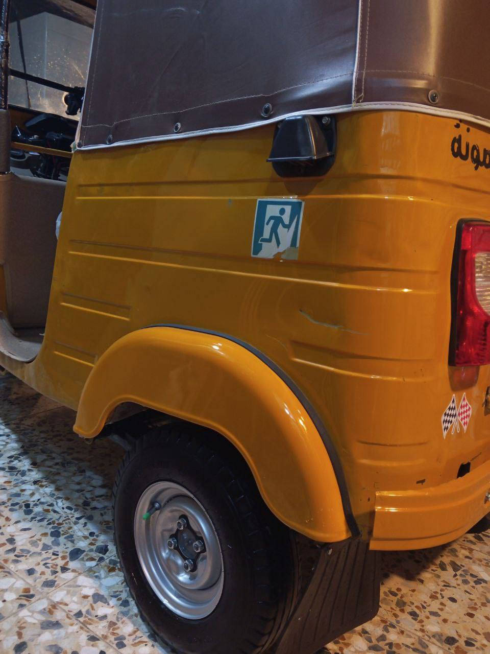 تكتك للبيع موديل 2020شهر 10 رقم وسنويه نكليوي بيهه تكحيل بل لغد مكاني بغداد الشماعيه شراي يتصل ***********
