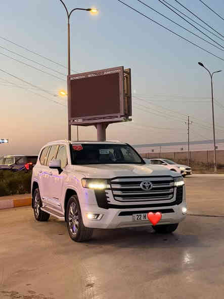 سلام عليكم 
للبيع لاندكروز موديل 2022 ساز اصل  
مواصفات السياره 
فتحة سقف 
جنطة كهرباء 
كراسي جلد 
كراسي كهرباء 
شاشات تطبيق اصل  
كراسي تدفئة 
كراسي تبريد 
لايت زنون 3 عدسات 
كشاف لايت 
زراك لايت 
3 قطع تبريد 
جامات تصعد وتنزل كهرباء اوتو 
مري كهرباء وشفط 
نضام SPORT
نضام OTOhold
نضام صعود الجبال 
نضام المنحدرات 
داخل جلد بيجي 
بك لايت LED 
كامرات خلفية وامامية 
حساسات أمامية 
حساسات خلفيه 
سياره جديدة حيل
مكان السيارة صويره
السعر المطلوب 660 وبيها مجال 

***********
***********
