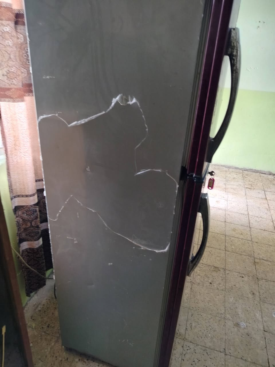 ثلاجه رويال مطار ماليزي شرطه شغل للبيع مكان الثلاجه حمام العليل السعر 150 وبيها مجال اخر جديد يعني جديده جديده


**إذا كنت صاحب هذا الإعلان وتريد حذفه لأي سبب، رجاءا أرسل رسالة إلى الدعم الفني**