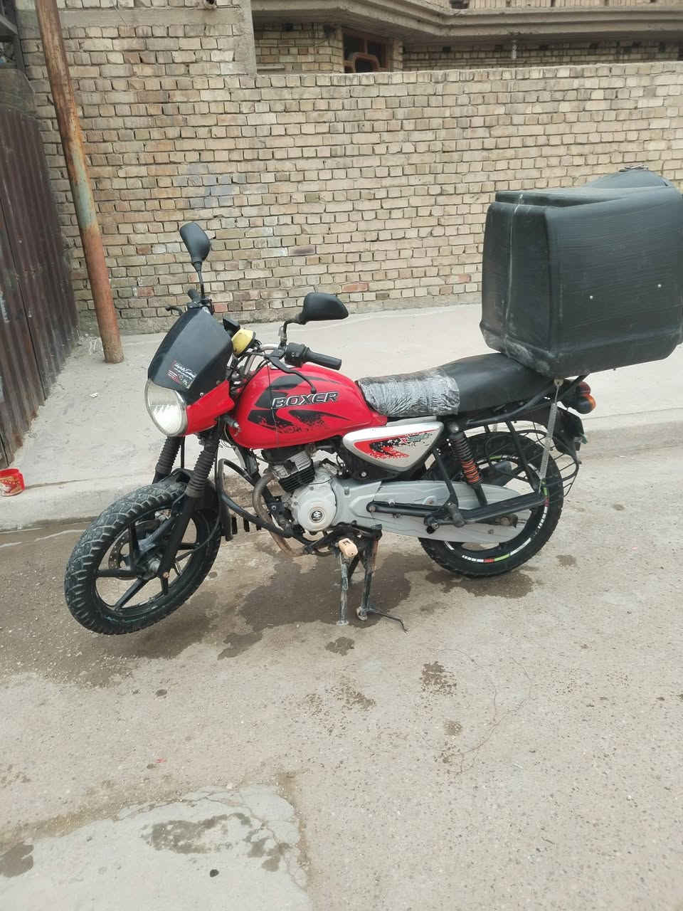 بوكسر 2022 رقم بغداد تحويل مباشر تجفيت جديد يم بوكسر البلديات مكفوله من التنقيص والتبخير  دبلات  الاماميه جدد وتايرات جدد
الدراجه كله شركه السعر 1800 وبيه مجال مكاني بغداد العبيدي ***********
