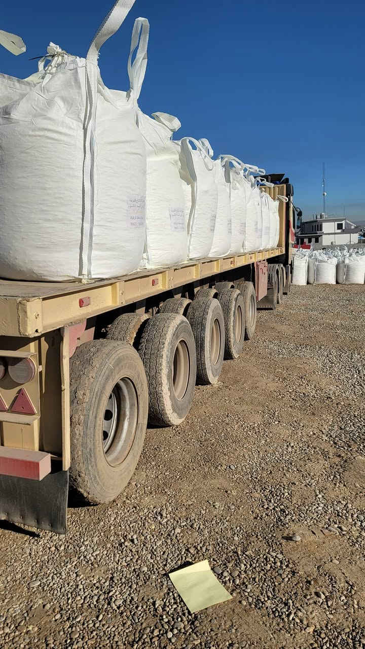 للبيع حدادي.  سعر. 100$ وبيها مجال  تخم تاير ٤ و ٥ نص عمر  طول 13 شريط صيني دنكيل ١٤ مربع 5 محاور شاصي الماني كهرباء هواء بريك صبغ كل جديد ***********
