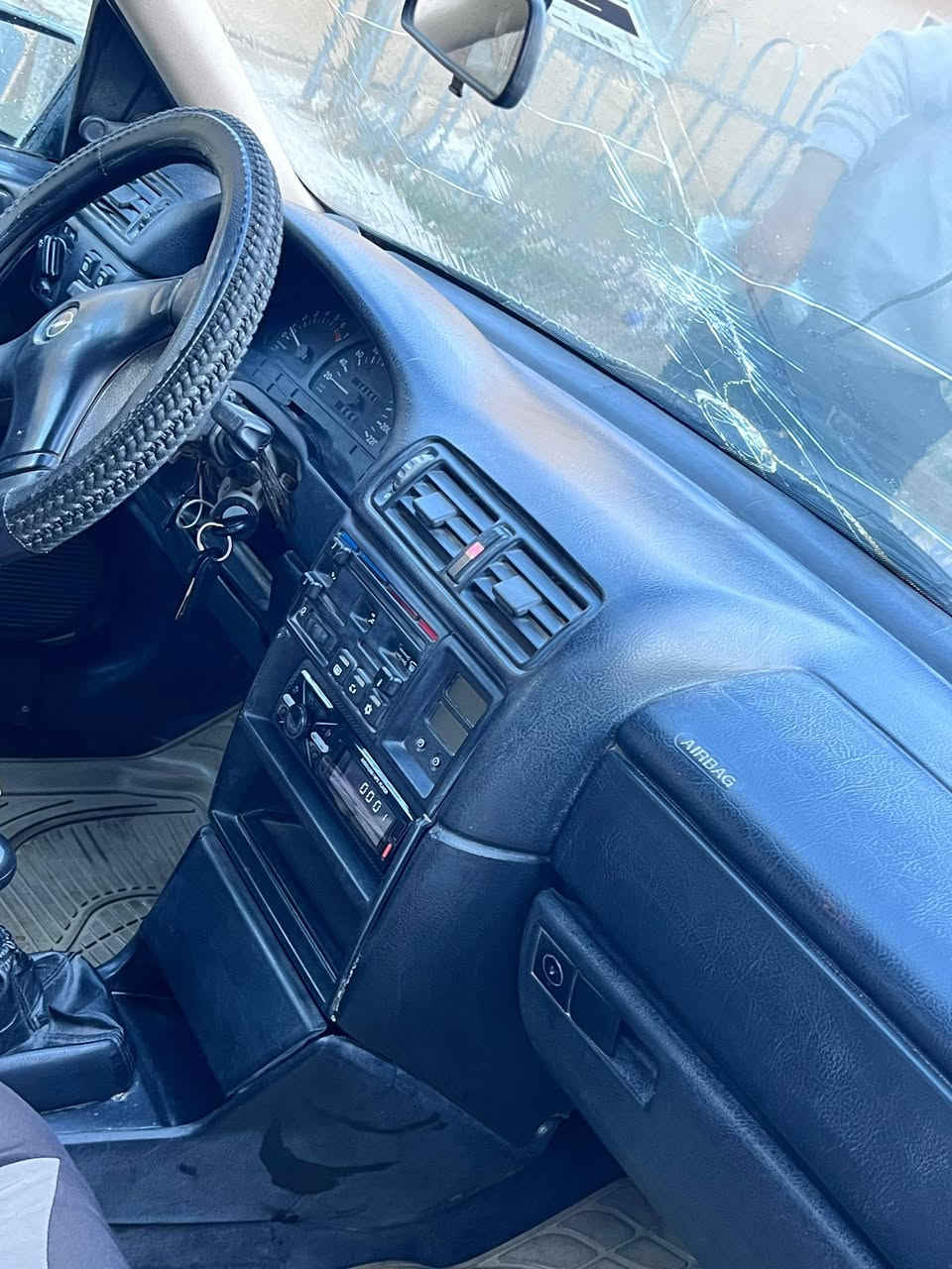 سلام عليكم اوبل فگتره 16 السعر 28 المكان تكريت رقم ***********
