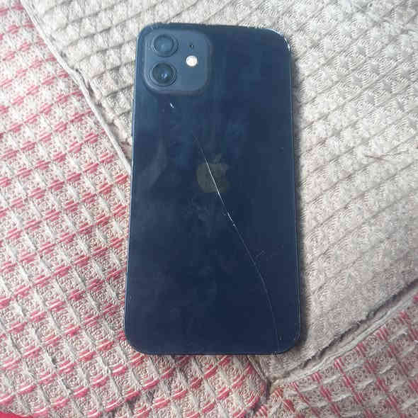 سلام عليكم ايفون 12ابرو
مبدل شاشه ولضهر هم بي فطر شاشه 3 خيارات 
فيس ايدي واكف سمكارت شغال ايكلود شغال كلشي مكفول 
بس شاشات مبدل بطاريه وضهر ولشاشه ولبطاريه اصليات
عنوان بغداد كراده سعره 300
***********
