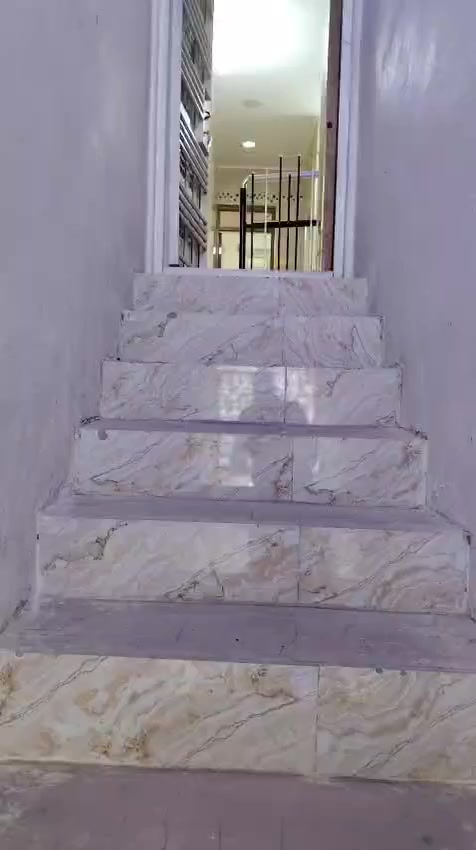 ألسلام عليكم 
مشتمل للأيجار جديد كامل من كلشي فول مواصفات مناقصه اي شي مساحة ١٠٠متر 
طابق ٢ معزول
عدد الغرف النوم ٢
غرفة استقبال 
صاله +صحيات. 
عنوان الدار: قرب حسينية ولاية علي.
المراجعة: مكتب الزبيدي 
شارع الشبكة 
رقم الهاتف:***********
***********.
