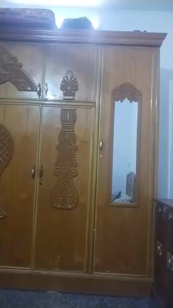 كنتور سته ابواب ملحق صاج لباب لاول 700الف وبي مجال لونه مو سناب كامره عادي نضافته 95بل ميه


**إذا كنت صاحب هذا الإعلان وتريد حذفه لأي سبب، رجاءا أرسل رسالة إلى الدعم الفني**