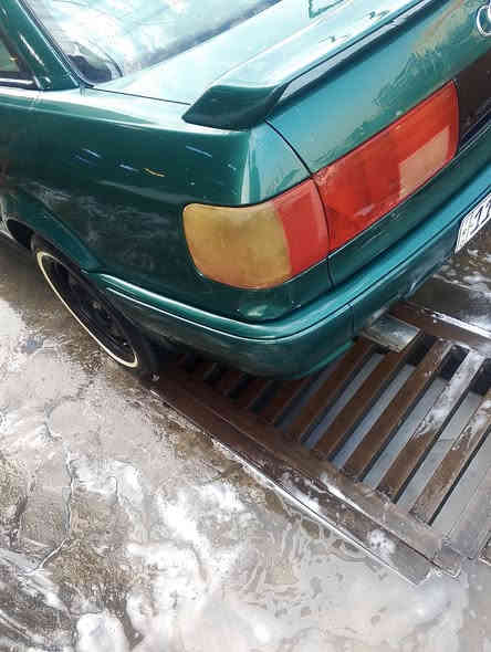 اودي 80 موديل 93 كير عادي محرك 2000 كابريتر انسة الخربطه والصرف مكينة كير صدر كبة تمام سيارة جاهزة تغلةوتطلع نواقص بسيطةمنضومة التبريد مفتوحه بس لفريز جديد والكهربائيات مالته كاملة بس كمبريسر وراديتر انشاللة رقم بغداد اباسمي هزة جديدة وجامه جديدة شغل وطلع رايدها 33 وبيها مجال قليل *********** مكاني بغداد المنصور
