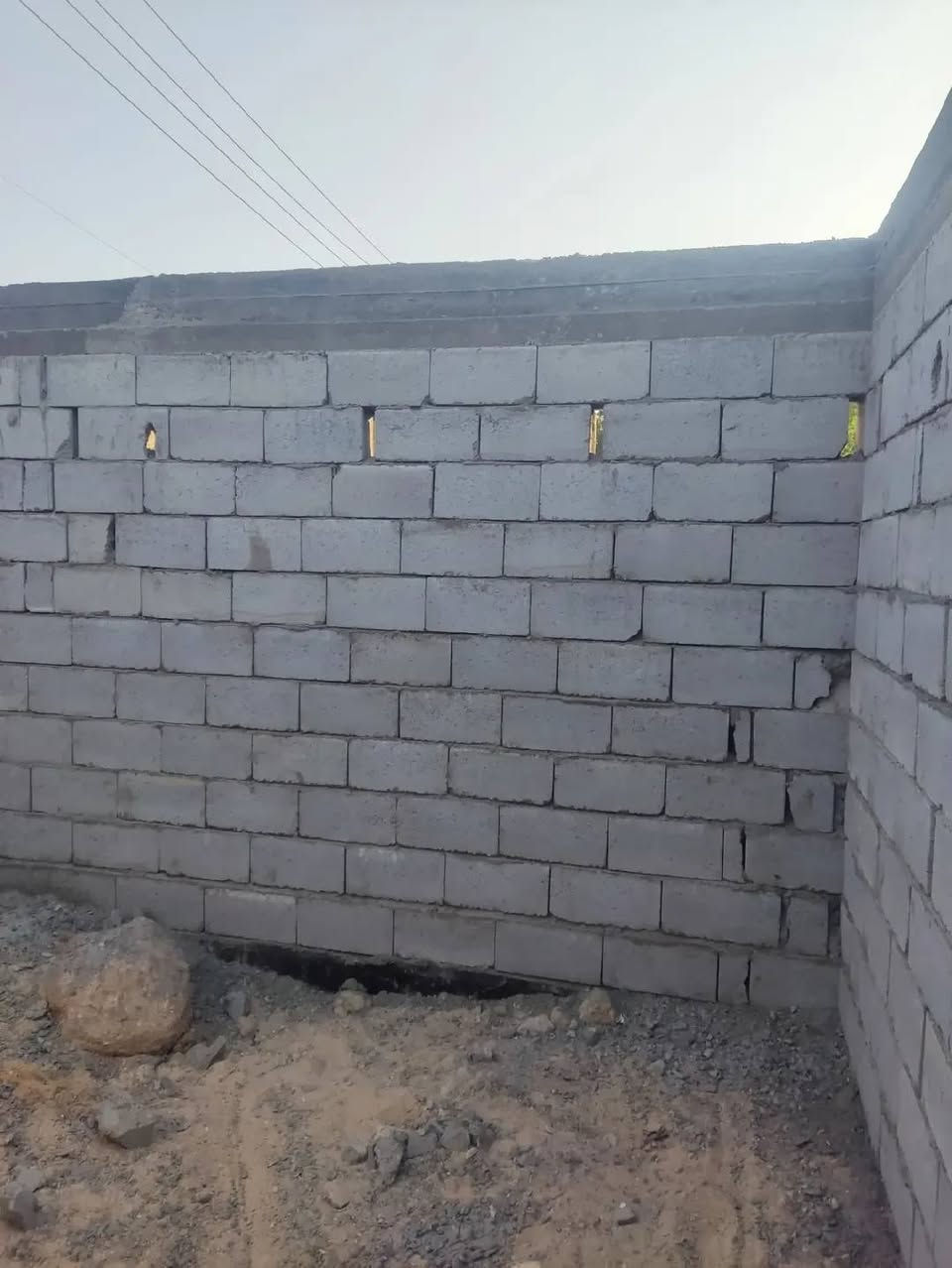 سلام عليكم خلفه بناء ولبخ شغل درجه اولى موقع العمل ابو الخصيب للتصال ***********

