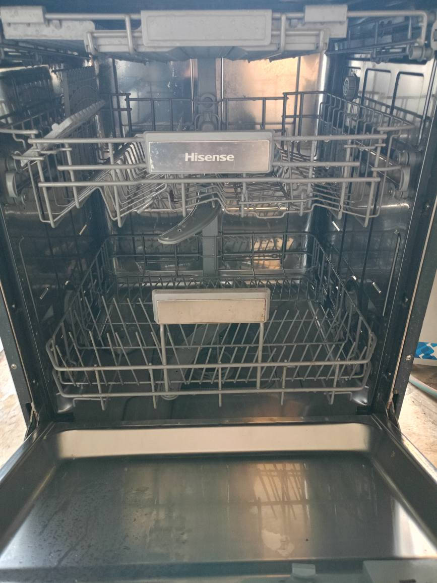 للبيع غسالة مواعين ماركة هاسينسن 14 سيت كلش نظيفة و حلوة شرط كلها بلادي مامصلحة شرط الشغل والنظافة 
عنوانه قادسية ثانية مقابل مثلجات سارا كركوك, العراق


**إذا كنت صاحب هذا الإعلان وتريد حذفه لأي سبب، رجاءا أرسل رسالة إلى الدعم الفني**