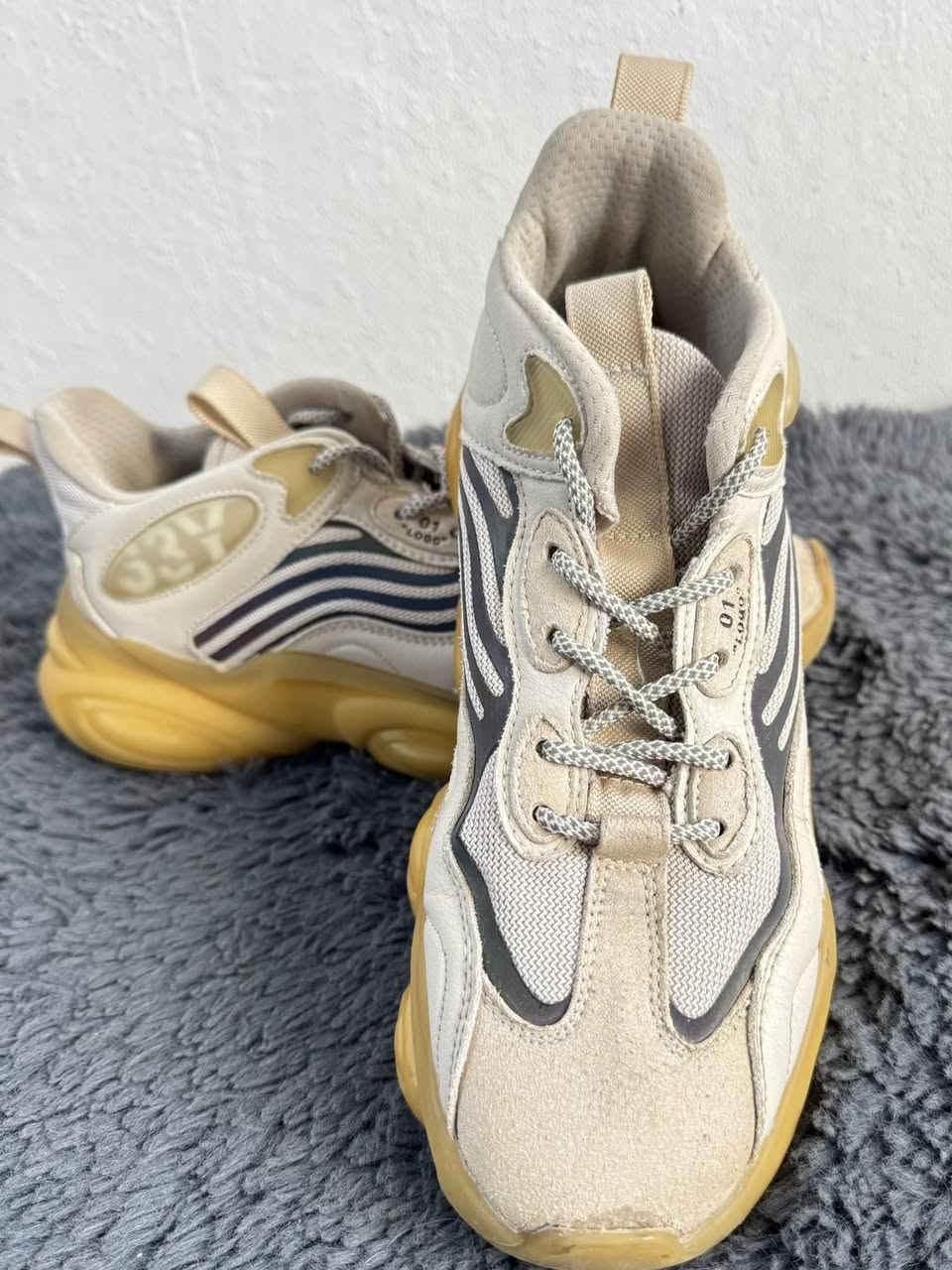 حذاء أديداس Ozweego Celox
حذاء باله اوربية قياس 43 كلش نظيف ومريح كلش باللبس يفيد الاشخاص الي يشتغلون ساعات عمل طويله سعرة 25 الف للتواصل خاص


**إذا كنت صاحب هذا الإعلان وتريد حذفه لأي سبب، رجاءا أرسل رسالة إلى الدعم الفني**