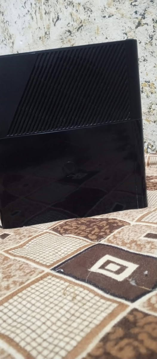 📌 للبيع: Xbox 360 Slim
مساحه التخزين 320 مع الكارتون
يحتوي على 92لعبه 🎮الحد الاقصى 300 لعبه 
يحتوي على ثنين جوستك اصلي 
🔥 نسخة Slim الأصلية بحالة جيدة
🕹️ تصميم نحيف وأناقة سوداء
📺 يدعم HDMI
🔊 هادئ وموفر في الحرارة
🎮 مناسب للألعاب القديمة والكلاسيكيات والحديثه 
💿 يعمل مع الألعاب الأصلية + إمكانية التعديل (إذا حاب)
🔌 كامل الشواحن والكابلات (إذا موجود)
📦 الحالة: نظيف/شغّال 100%
📍 الموقع: (بغداد)
💵 السعر: (90)
يوجد توصيل لجميع المحافظات


**إذا كنت صاحب هذا الإعلان وتريد حذفه لأي سبب، رجاءا أرسل رسالة إلى الدعم الفني**