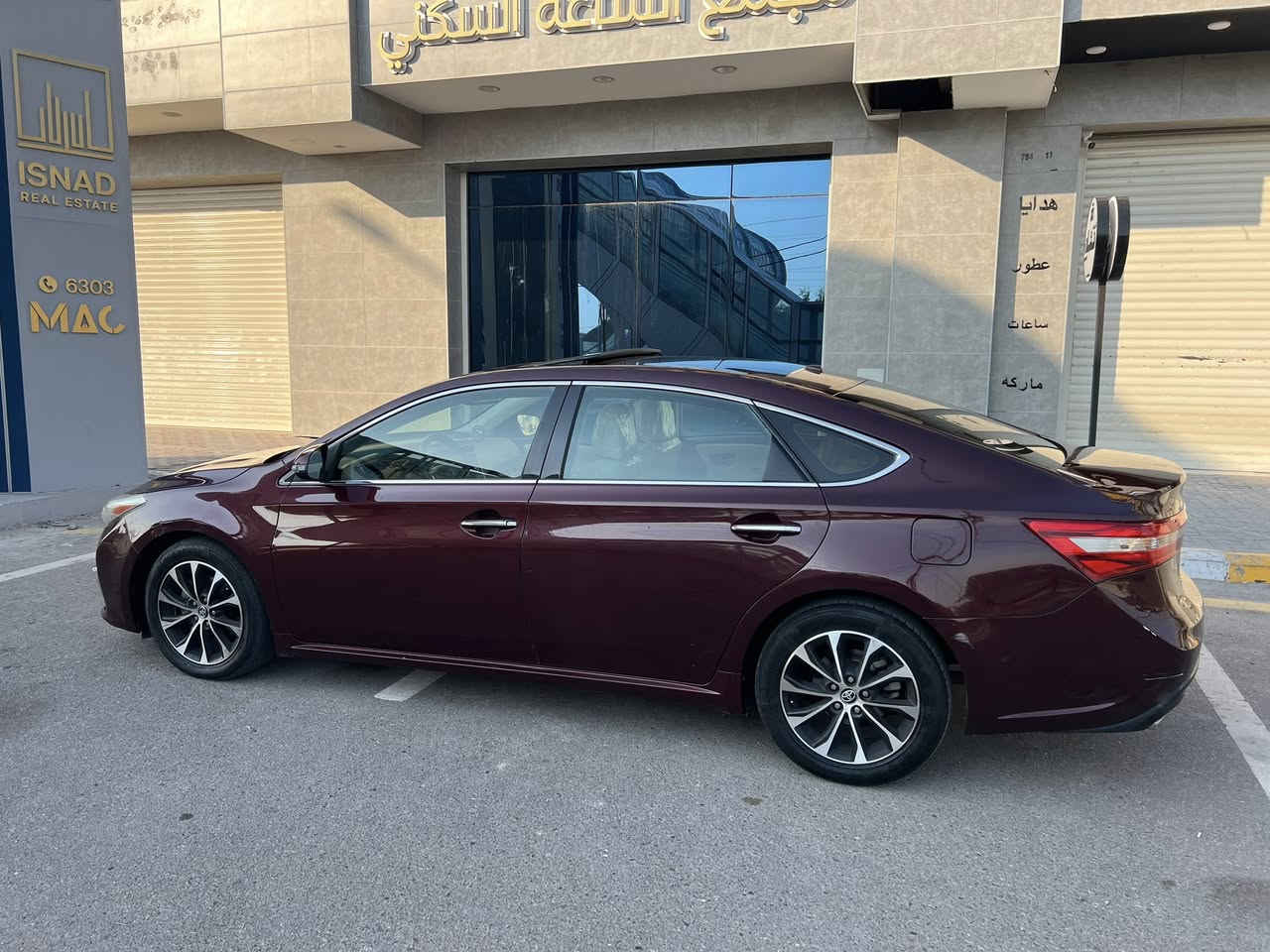 تويتا افلون XLE 2016 وارد امريكي ( صور الحادث مرفقة )
للمراووووووووس او للبيع حسب الرغبة

*مقاعد جلد كهربائية دوشمة جديدة مع أمكانيه تعديل مقاعد 8 وضعيات 

 * شاشة 

*نظام صوتي ENTUNE  8 سماعات صوتها رهيب 

* كاميرا خلفية 

*تشغيل بصمة 

*منافذ AUX/USB

*فتحة سقف

*حساس جام 

*تدفئة مقاعد

*انظمه SPRT , ECO , NORM

انظمة الأمان والسلامة :

🛑 ماشية : 160.000km

* 10 وسائد  هوائية  (امامية ، جانبية ،ستائرية ، للركبة )

*فرامل ABS  مع توزيع الكتروني للفرامل EBD ونظام مساعد فرامل BA 

*نظام مراقبة ضغط الإطارات 

*مثبت سرعة

*نظام  مساعدة صعود مرتفعات عالية  

مكان السيارة : الفلوجة
 
السعر : 17.500$ 

رقم صاحب السيارة 

***********
