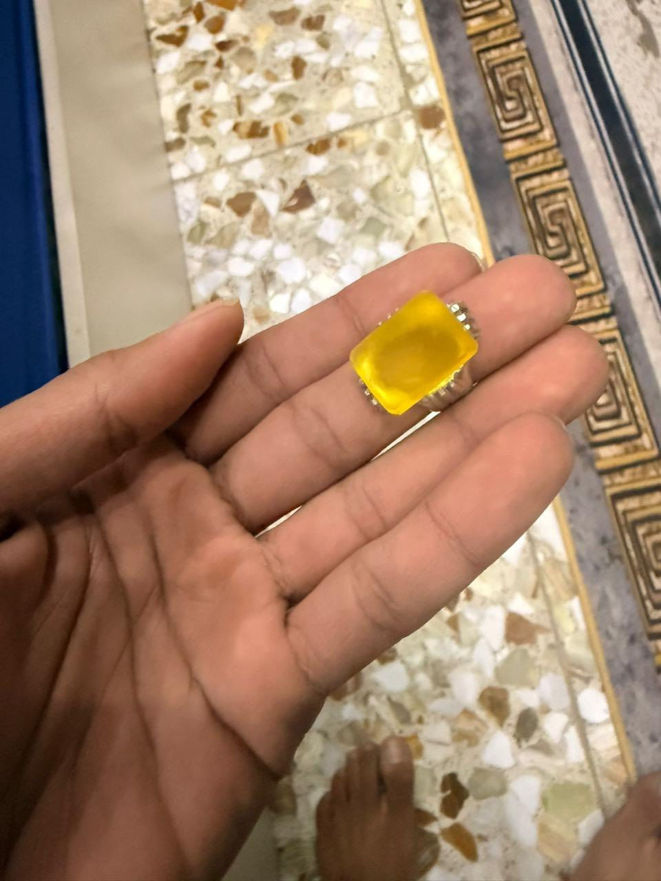 السلام عليكم عقيق يماني  مطلسم شرف الشمس فضه عيار ٩٢٥ قياس١٩  عنوان بغداد مدينه الصدر سعر ٥٠


**إذا كنت صاحب هذا الإعلان وتريد حذفه لأي سبب، رجاءا أرسل رسالة إلى الدعم الفني**