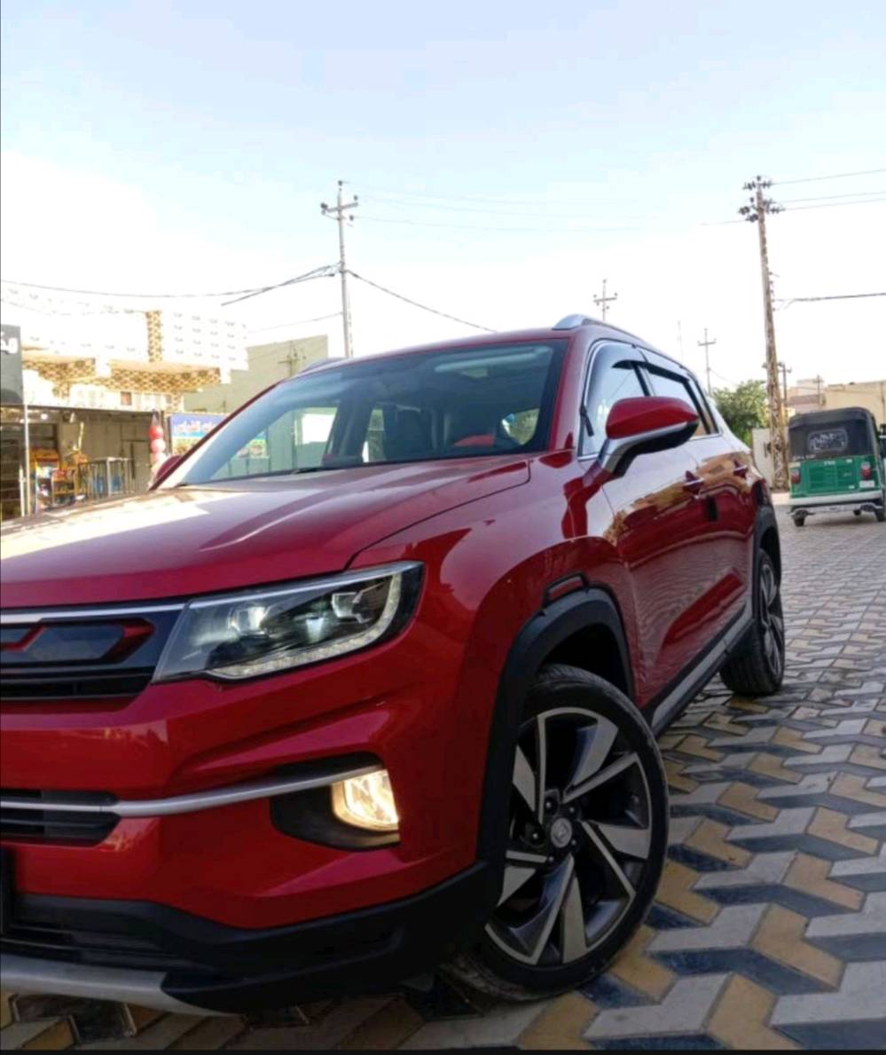 للبيع: شانجان CS35 Plus بمواصفات الشركة 🚗
​الموديل: 2020
​اللون: أحمر مميز 🔴
​المحرك: 1.6 Turbo (عزم وقوة ممتازة)
​المسافة المقطوعة: 85,000 كم
​نوع الوقود: بنزين (عادي)
​الأوراق: سنوية وهزة جديدة نافذة لغاية 2030 (رقم السليمانية الجديد)
​✨ أبرز المواصفات والميزات:
​نظام القيادة: قيادة ذاتية + 3 أنظمة قيادة (توفير الوقود ECO / عادي / Sport).
​الرؤية والأمان: كاميرات 360 درجة + حساسات أمامية وخلفية.
​الراحة والترفيه: شاشة لمس متطورة، بلوتوث، منفذ USB، نظام تشغيل عن بعد.
​التبريد: مكيف ثلج ❄️.
​الإضافات: فتحة سقف بانوراما، مرايات شفط كهربائية، تخم تاير جديد.
​🔍 حالة السيارة:
​الميكانيك: الكير، المحرك، والحدادية بحالة الشركة وعلى الفحص.
​البودي: السيارة مال بيت، نظيفة جداً (شخط إبرة مابيها).
​💰 السعر والموقع:
​السعر: 125 ورقة (وبيه مجال بسيط) 🤝
​الموقع: بغداد 📍
​📞 للاستفسار والتواصل مباشرة مع المالك:
​***********