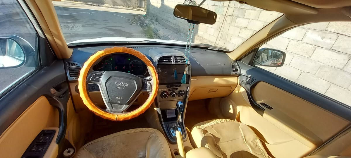 شيري تيكو ٢٠١٣ كير كهرباء محرك تبريد تدفئه تخم تاير بلك نوزل عبوة بانزين دبل ولوي خلفي دبل لوي أمامي صدر داخل شاشه كامرة دوارة تخم رولات وقوايش كله جديد تعبان عليها بيها خياسات بالبوب والدوسات رقم قاسية سنوية ساقطه صار ٧ أشهر راعيها موجود تحويل وكاله شتريد حاضر السعر ٤٨ بيها مجال تلفون *********** ابو علي عنوانها واسط قضاء ألزبيدية
