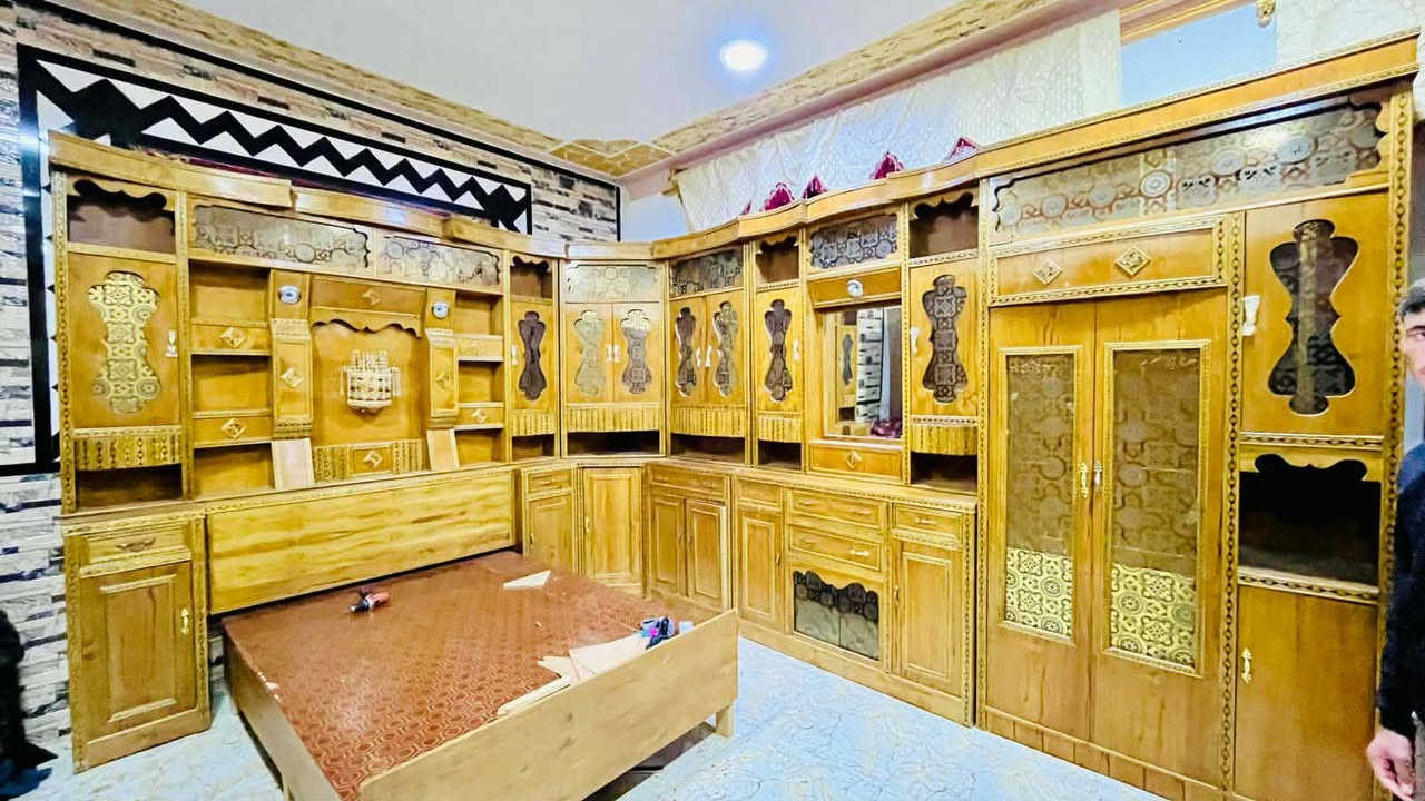 سلام عليكم ورحمه الله وبركاته توجد غرفه هودج اربعينه نضافه فول السعر خاص الاستفسار علئ هاذا الرقم***********
