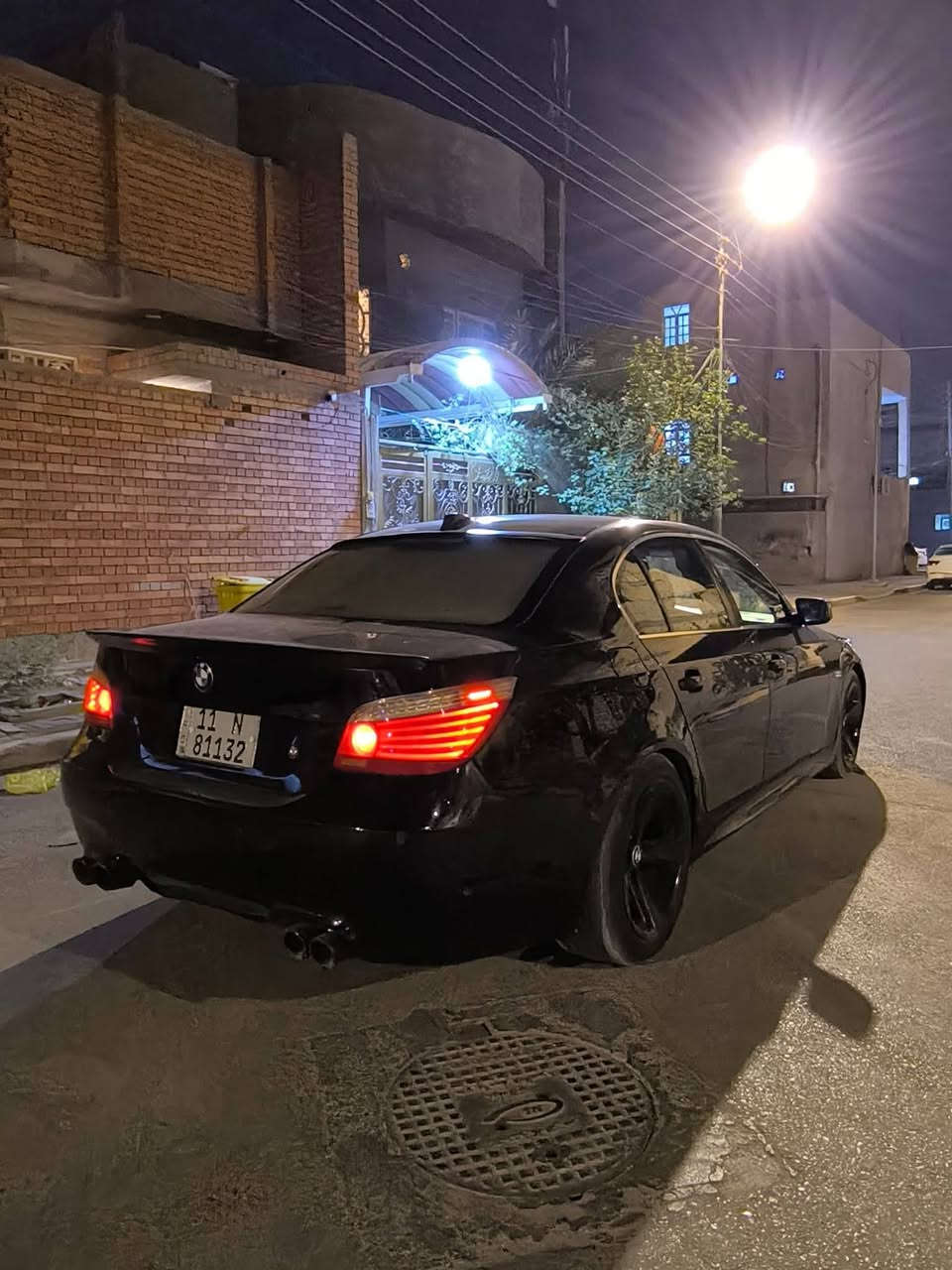 السلام عليكم
ميماتي 525 e60 دبل فانوص رقم بغداد 
سنوية تنتهي 2029 
موديل 2004 لون اسود محدثه ام M بالكامل داخل وخارج
دركه ستيرن M
شفقه M
جنح خلفي M
دشبول حاملة اكواب
وياله تو سايز
 3 بردات أبواب وخلفية
سي دي CD + اواكس
منظومة زنون لد عالي ناصي
حدادة الخلفية عربانة جديدة
الحدادة الاماميه 80%
السيارة بيها كزوز رياضي صوته كلش حلو 
ماي زيتي اصلي 
قايشات جدد بوش Boosh مع رولات جدد
بيها بارد قطعتين  
تبريد قطعتين أمامي وخلفي 
السيارة نصبتها كلش حلوة وبعد احلا من الصور 
السعر 105 وبيها مجال للطيبين 
السيارة بيها كم شغلة بسيطات ينزلن من سعرها ان شاءالله 
مكان السيارة محافظة البصرة
للتواصل رقمي اتصال أو واتساب ***********
