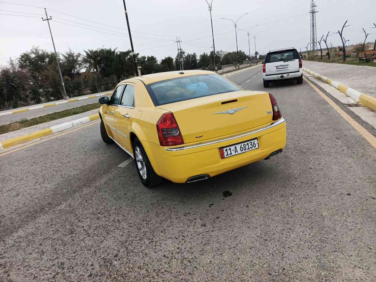 يالله للبيع اوباما 2010اصل جاهزه كير مكينه حداديه تخم تاير ضفيره وقاعدة فيوزات جدد جاهزه للشغل مصفره هيئه وغرامه مبدل بيها بس باب الصدر سنويه باسمي تحويل ثاني يوم السعر 120وبيها مجال بسيط لشراي لتواصل واتساب ***********/مكان سياره واسط بدره
