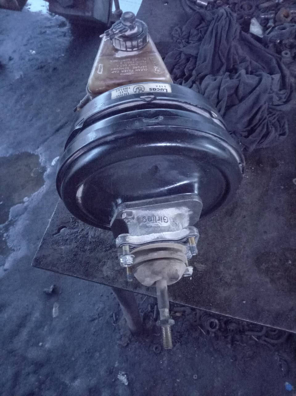 للبيع منضومت بريك 730+735 كاملة بريش وعنبار واي بي اس تخم حساسات 4وياله شرط شغل المكان كربلاء يوجد توصيل ***********
