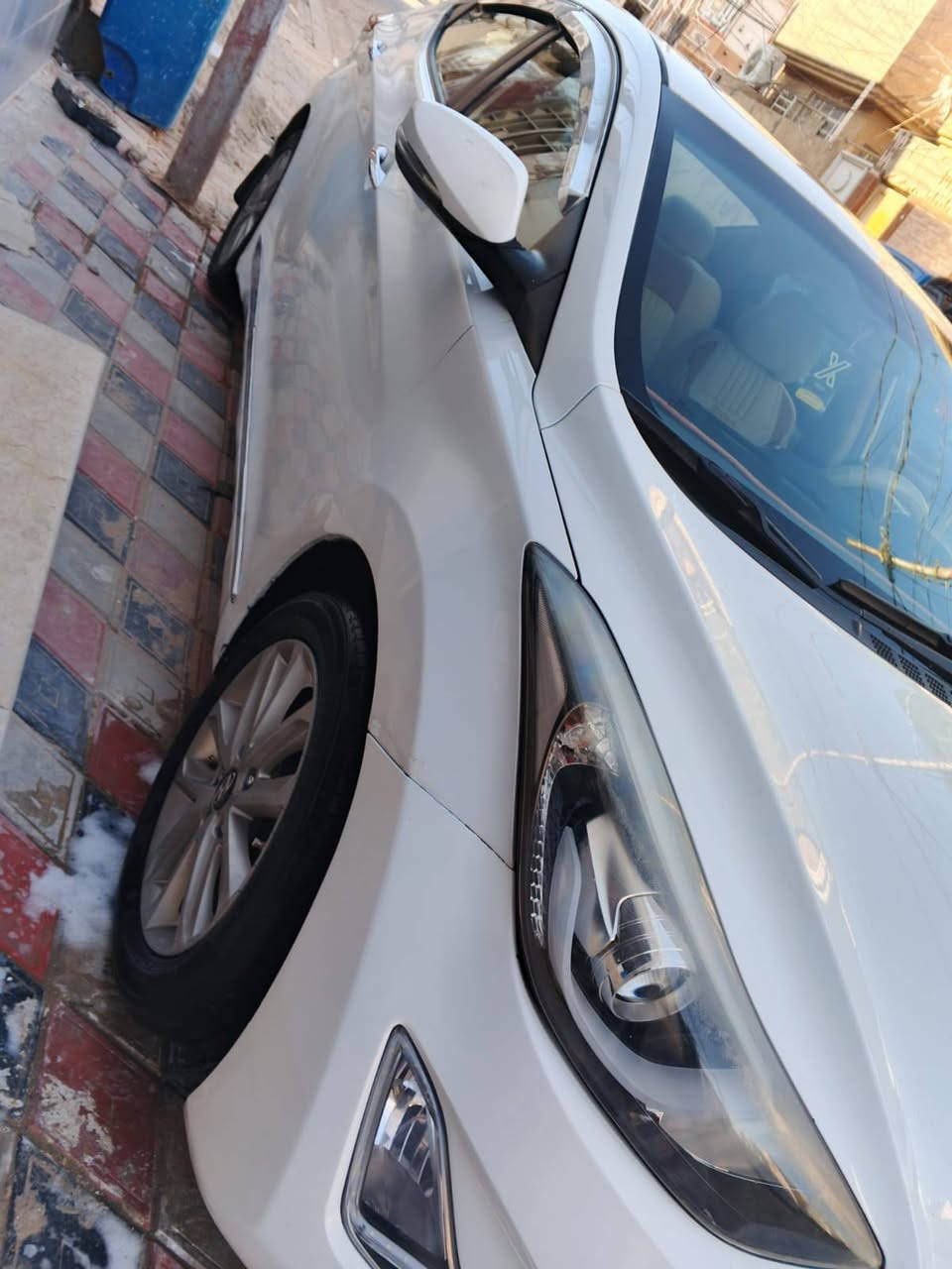 السلام عليكم سياره للبيع النوع النتره مديل 2012 خليجي فول محرك وكير تبريد حداديه  محرك 1800 رقم بغداد بيه صبغ قطعتين مكان السياره النجف رقم الهاتف ***********
السعر 98 بيع او مراوس النجف, العراق
