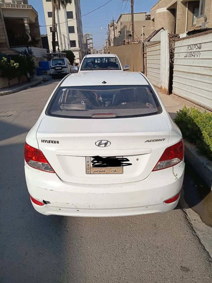السلام عليكم
سيارة اكسنت موديل 2013 خليجية ماشية فقط 200 الف جاملغ فقط مبدل
السعر 90 ورقة
رجاءاً للجادين
***********
