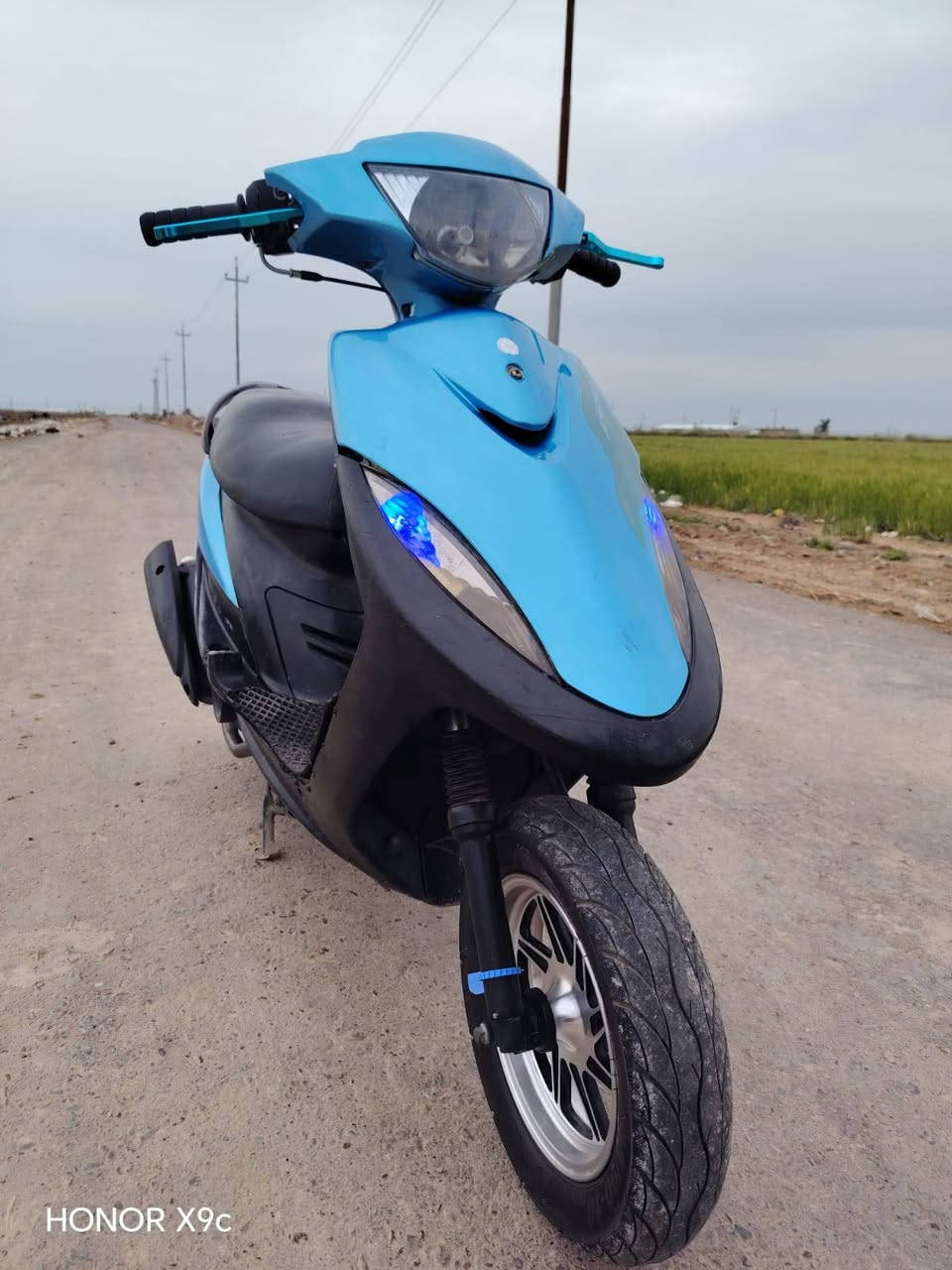 سلام عليكم ماكس عدلة محرك جديد بوشة 55 شلعة ومعدل ونعومة فولل الدراجة مابيهة اوراق ضايعة بس اكفل سرقة الدراجة كهرباءيات كلهة شغالة سلف نكرة الدراجة جديدة مكاني بغداد المعامل  السعر 550 وبيهة مجال ***********متواجد واتساب فقط
