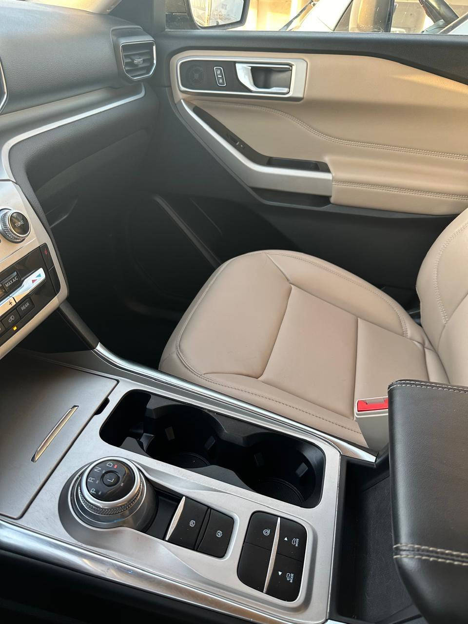 السلام عليكم فورد اكسبلور موديل 2022 مرقم بغداد ماشيه 117 سياره تخم تاير جديد صدر على وضع الشركه تاخذها متصرف مكينه المرغوب 2400 توربو عليها ابد فول ماعده الفتحه السياره كلين تايتل بيها فقط الجاملغ بدايته بارد السياره معروضه 280 وبيها مجال مكانها بغداد او واسط للاتصال ***********
