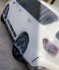 متوفر غطاء شفاف اصلي ثخين وليس خفيف استخدام طويل يحميلك سيارتك من الام...