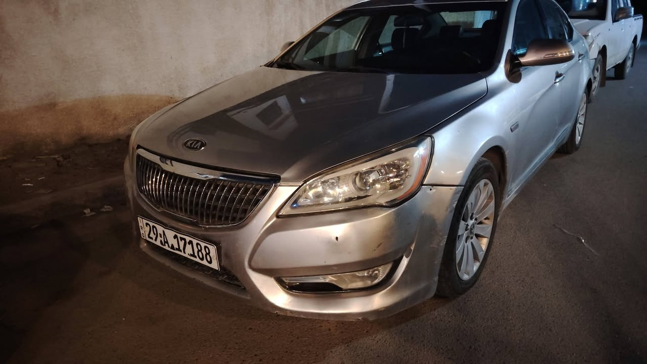 السلام عليكم ورحمة الله رمضان مبارك على الجميع للبيع او مراوس بيكم كادينزا موديل ٢٠١٤ مصبوغة عام ماكني شهداء السيدية ***********
