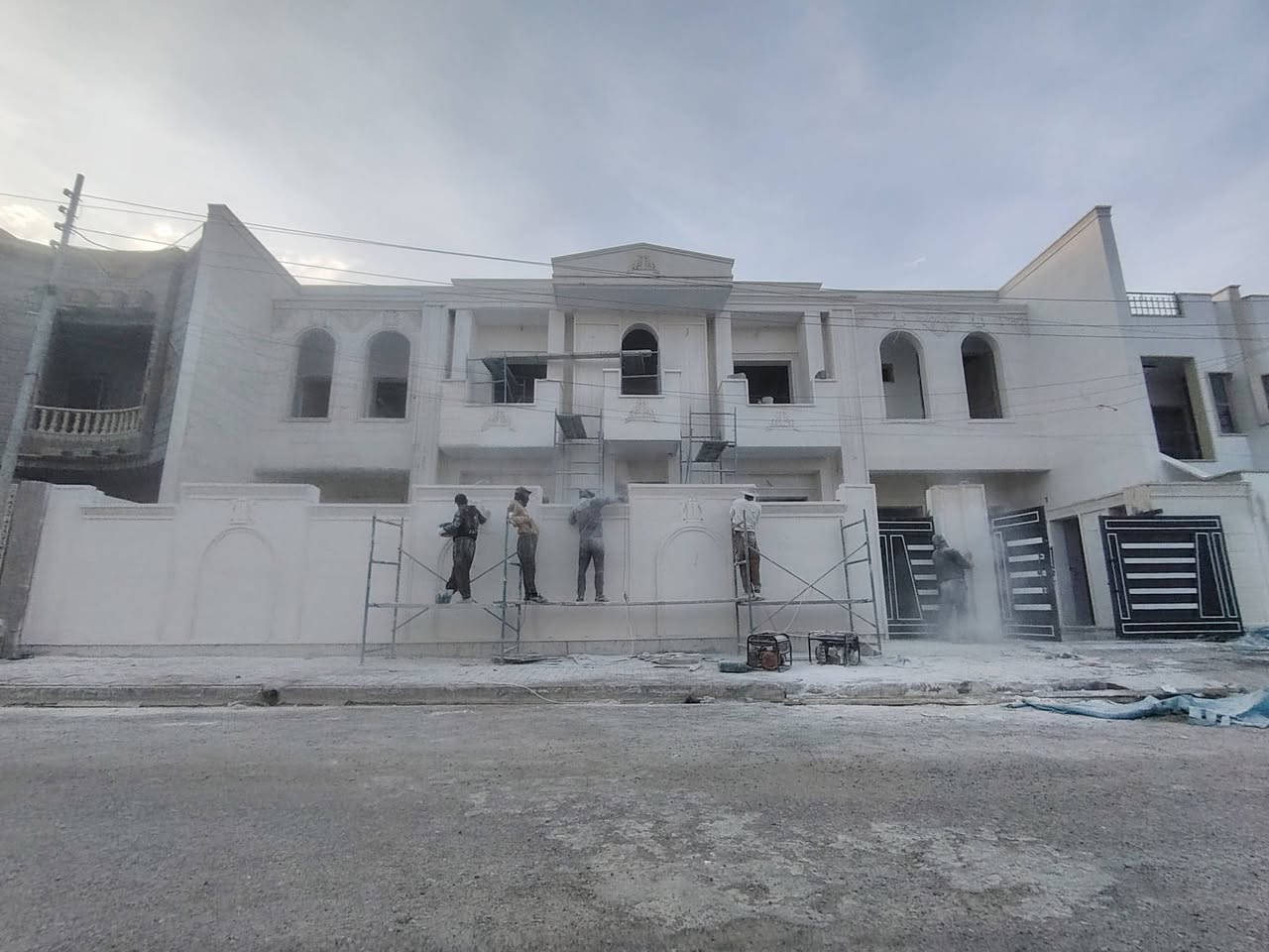 السلام عليكم
كادر عمل حجر حلان متخصص باحدث الديكورات والتصميم كرسته وعمل وجلي ودرز وتصليح شقل هندسي تسليح وباسعار مناسبه جدآ للاستفسار ***********
واتساب ***********
